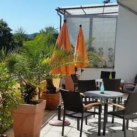 Мини-отель Korneli Санкт-Альдегунд